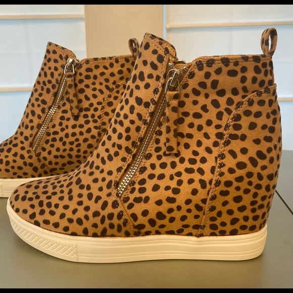 Queen George Animal Print Wedge Sneakers Size 7 NWOB - Picture 8 of 12